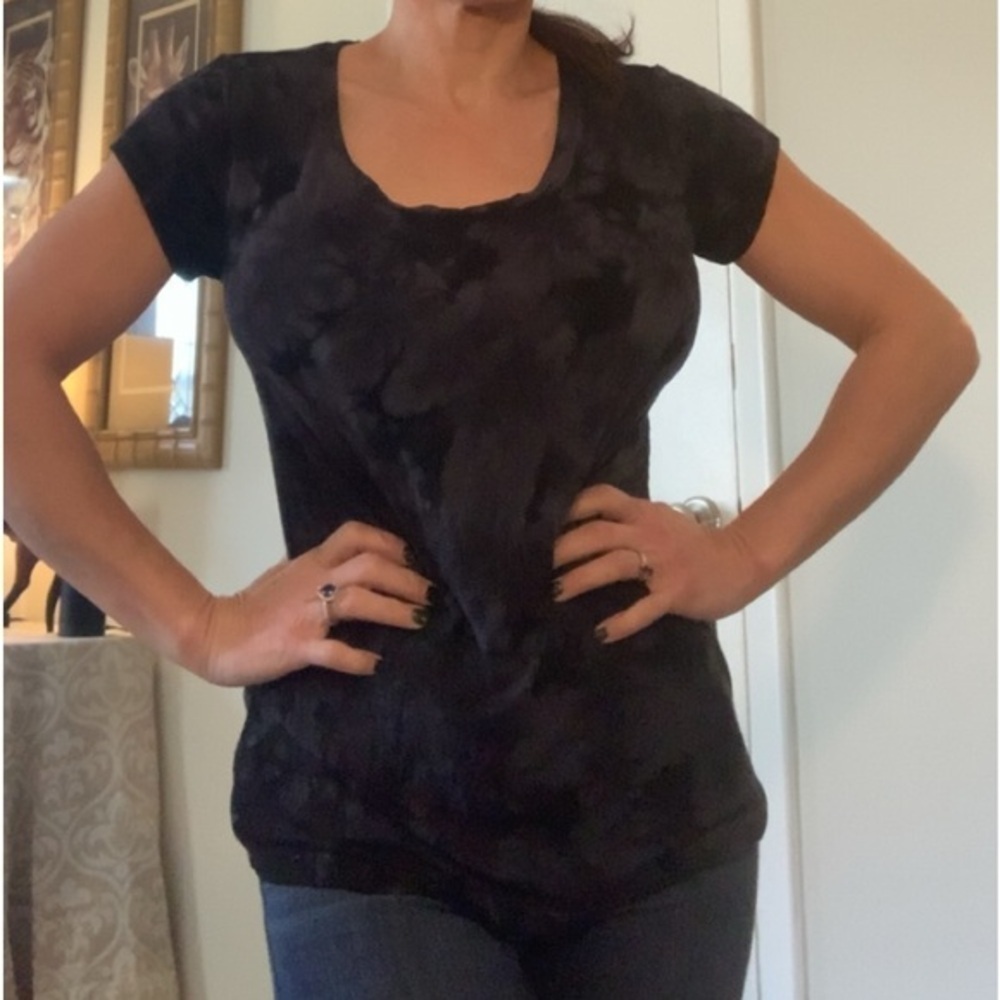 Soft Black TAHARI top very soft & comfortable size s excellent condition soft